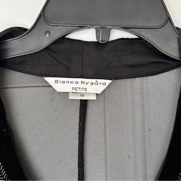 Beaded Black Mesh Long Sleeve Top Size 10 - Picture 6 of 9